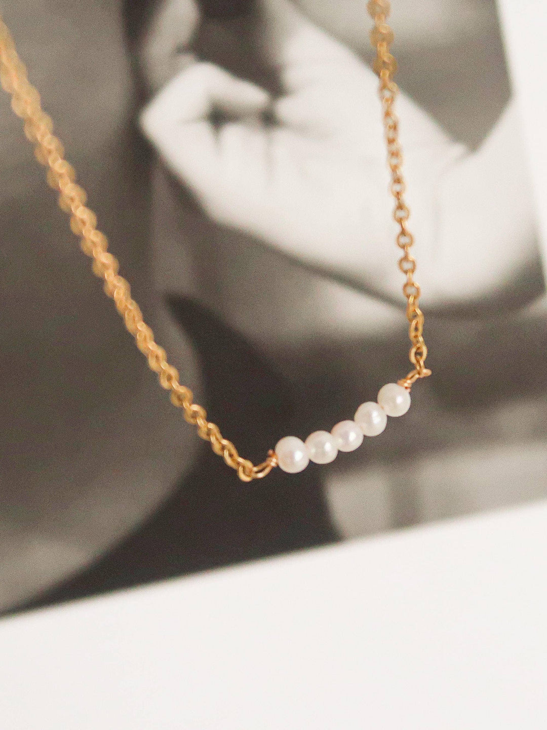 18K Pearl Chokers