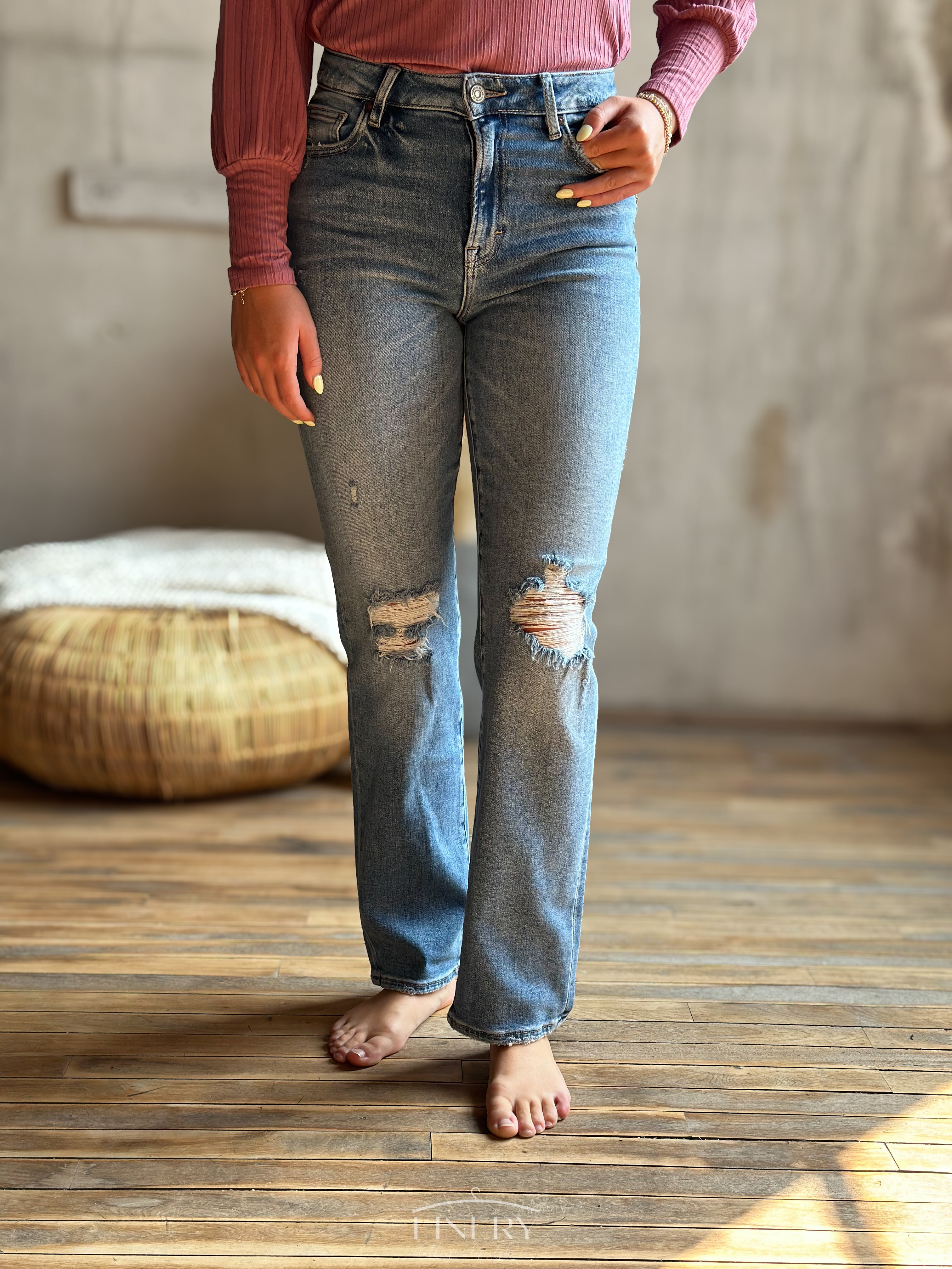 Valley HR Straight Jeans-HD1676ST-MD – Finery
