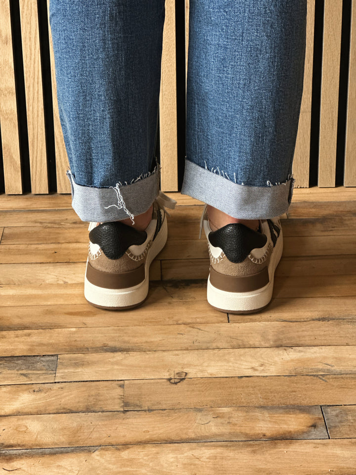 Oculus Sneaker