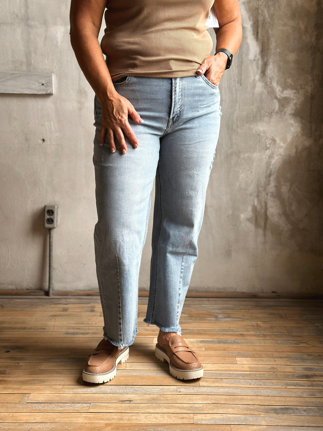 Barrel Leg Jeans