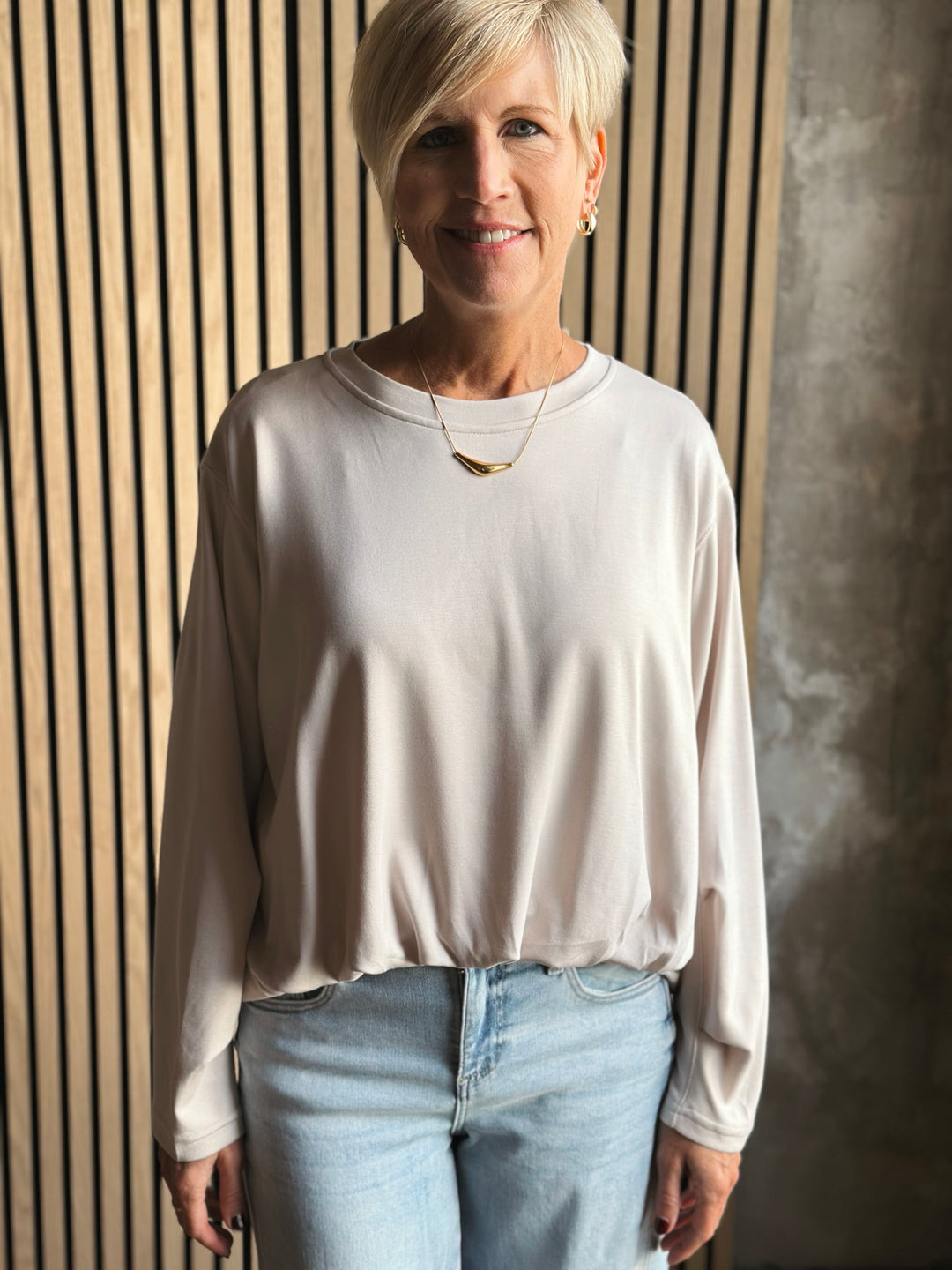 Manning Bubble Hem Top