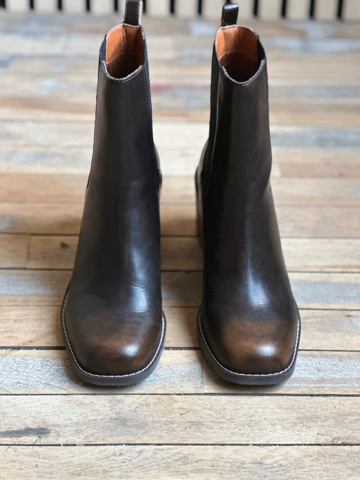 Dakota – Heeled Chelsea Booties