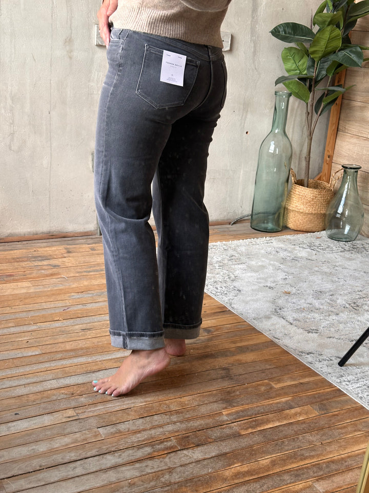 The Aveah Jeans