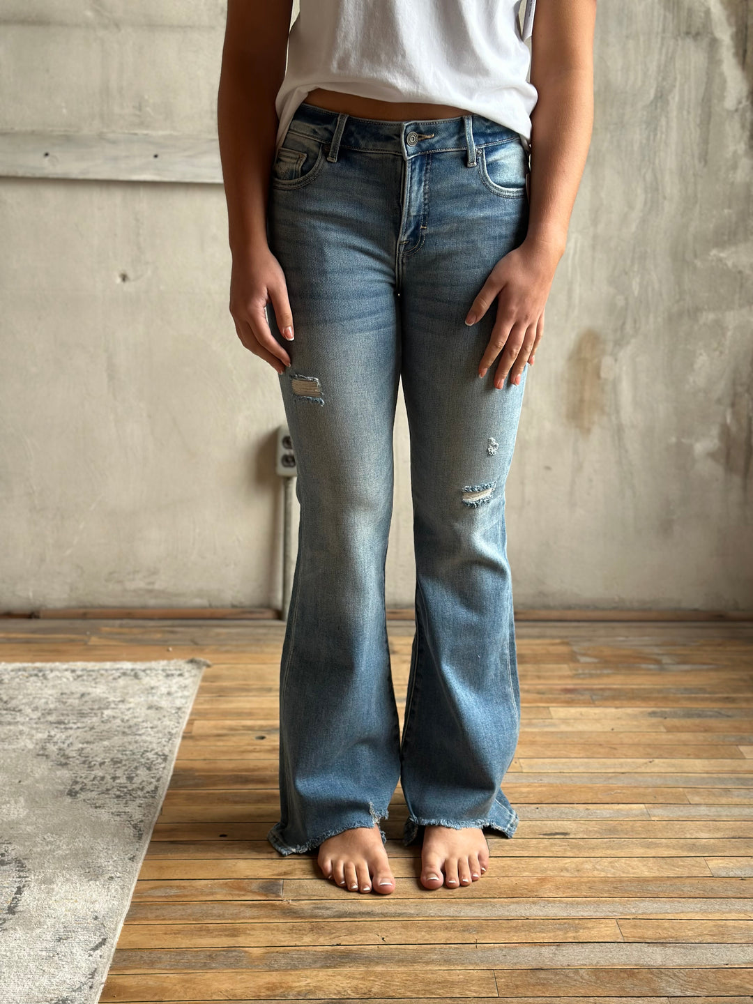 The Asa Mid-Rise Jeans
