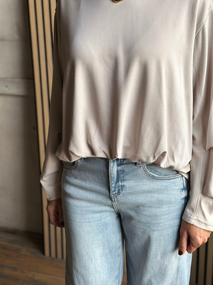 Manning Bubble Hem Top