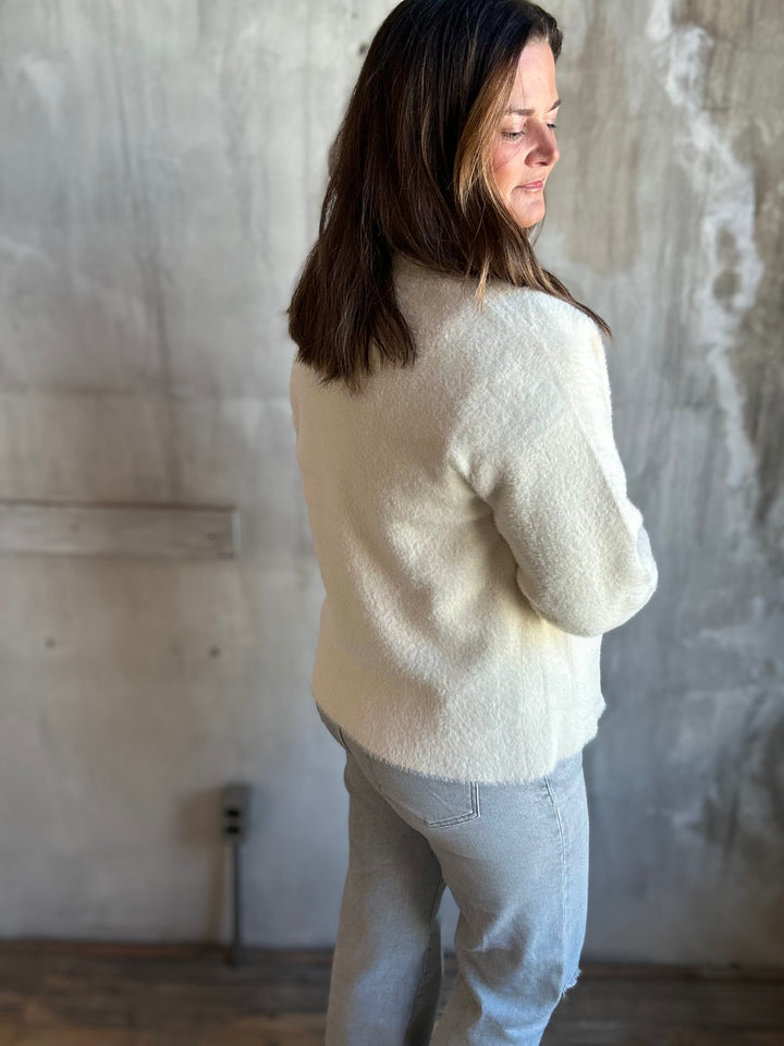 The Stilla Cardigan