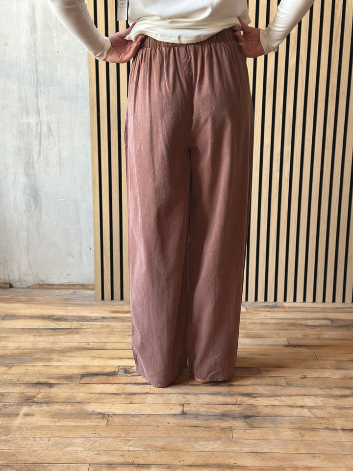 The Eastyn Pants