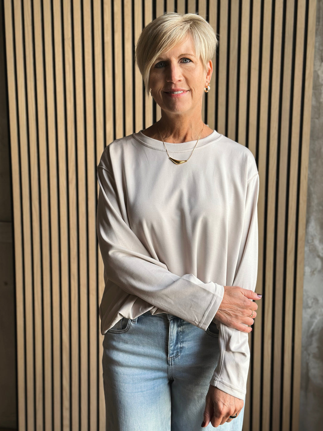 Manning Bubble Hem Top