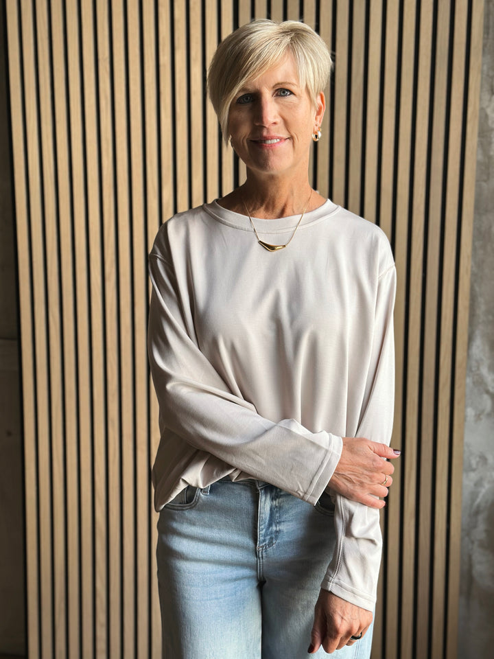 Manning Bubble Hem Top