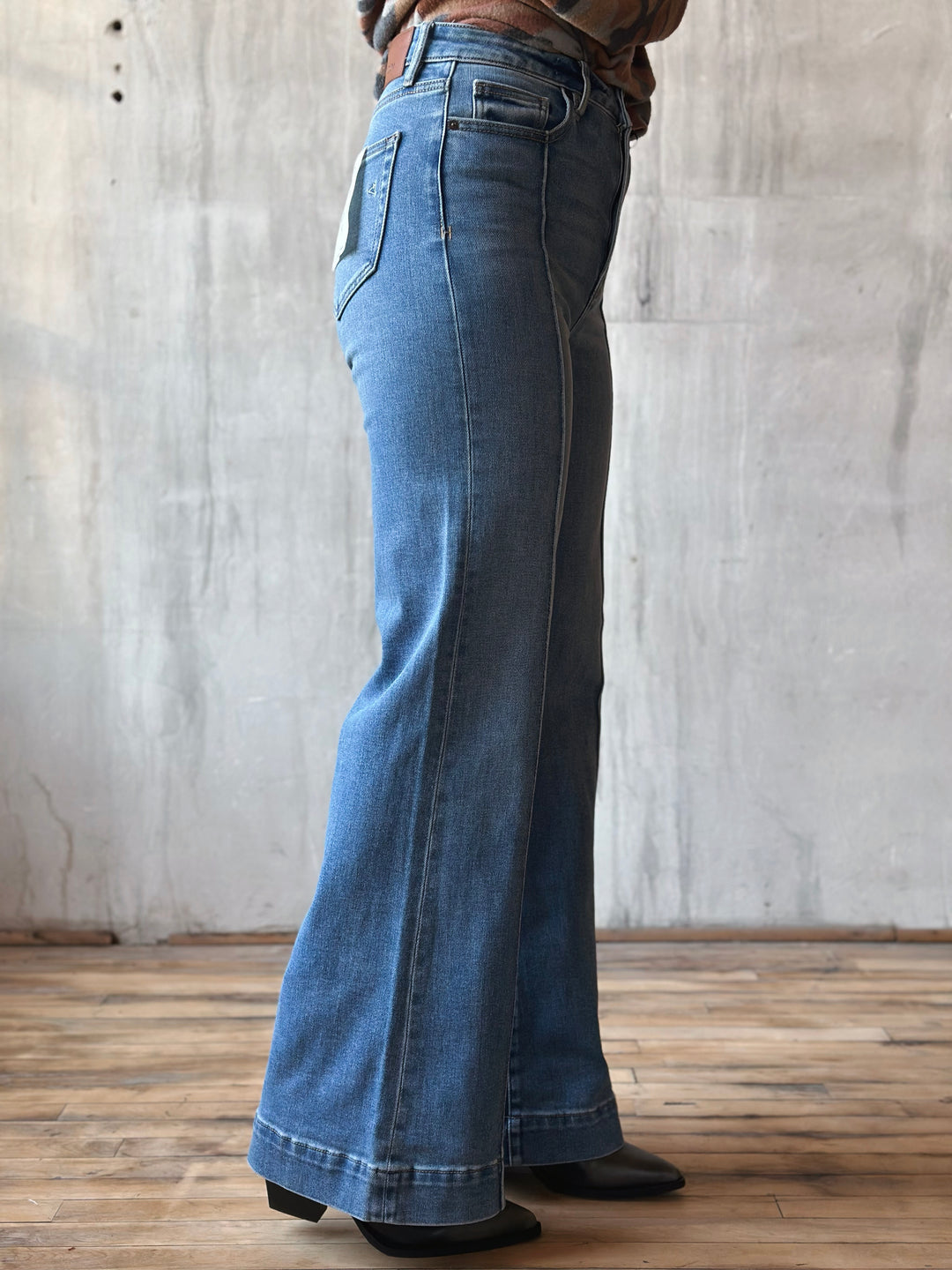 Pintuck Flare Jeans