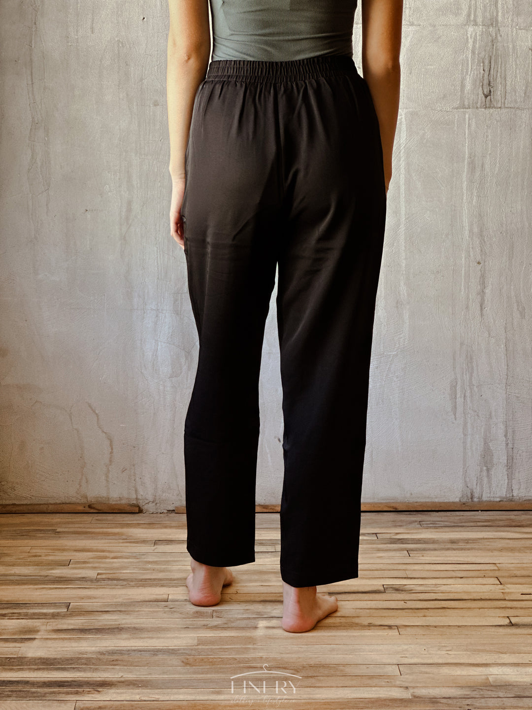 Roxi Tapered Pants