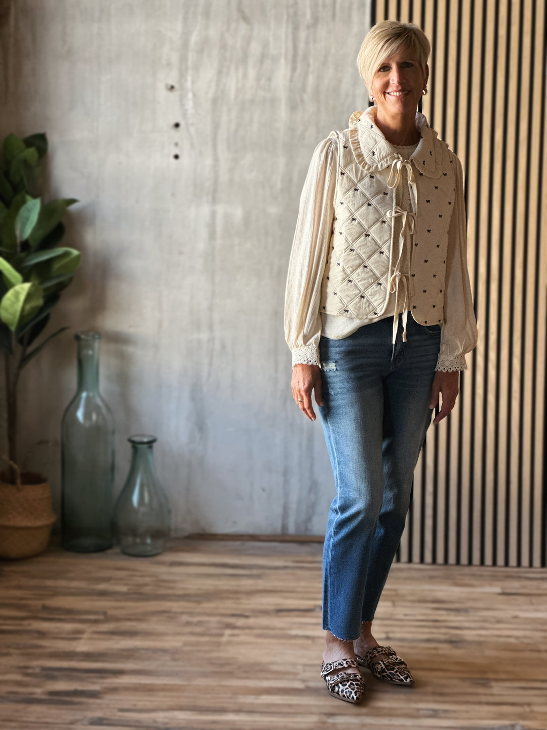 Thea Vest