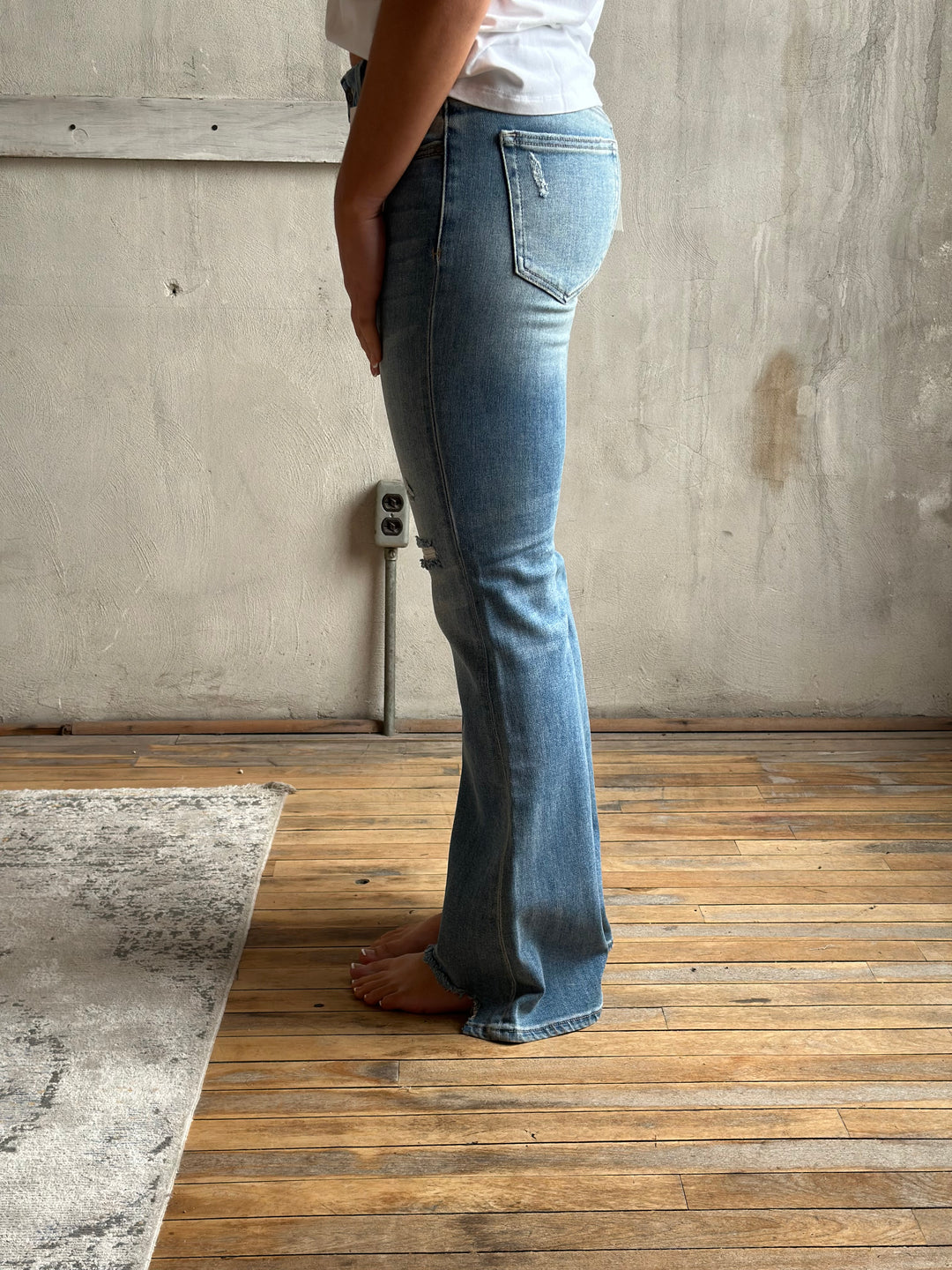The Asa Mid-Rise Jeans