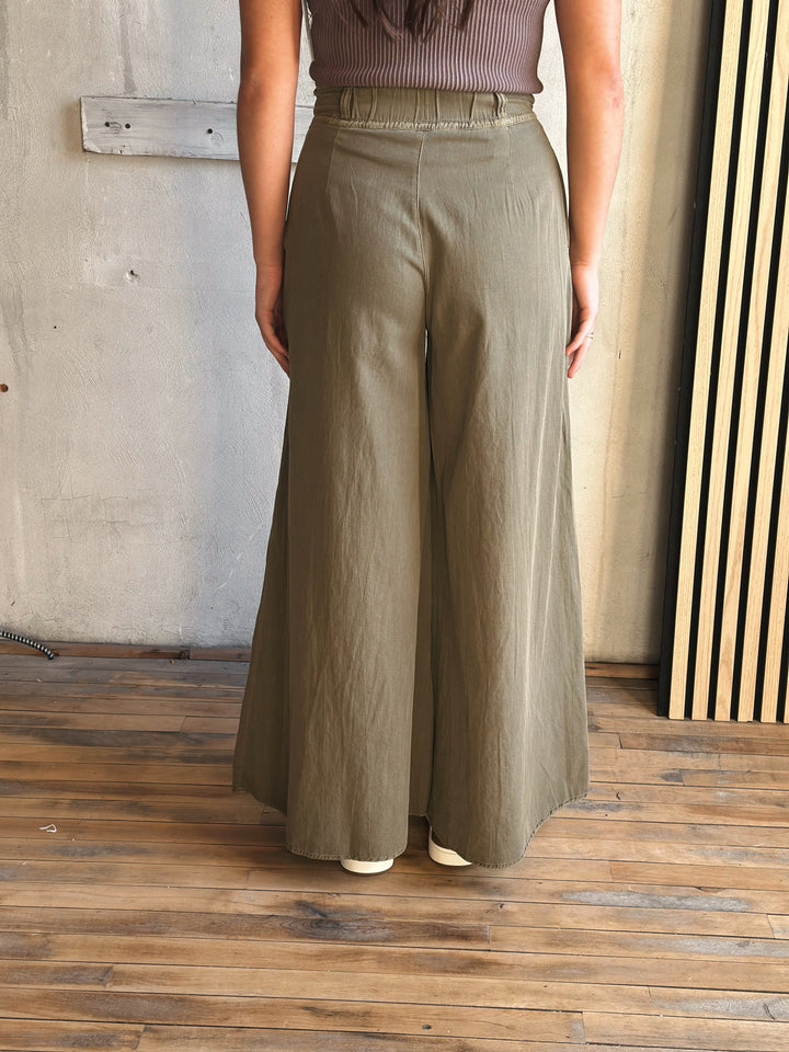 Nelson Pinktuck Pants