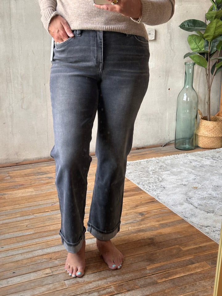The Aveah Jeans