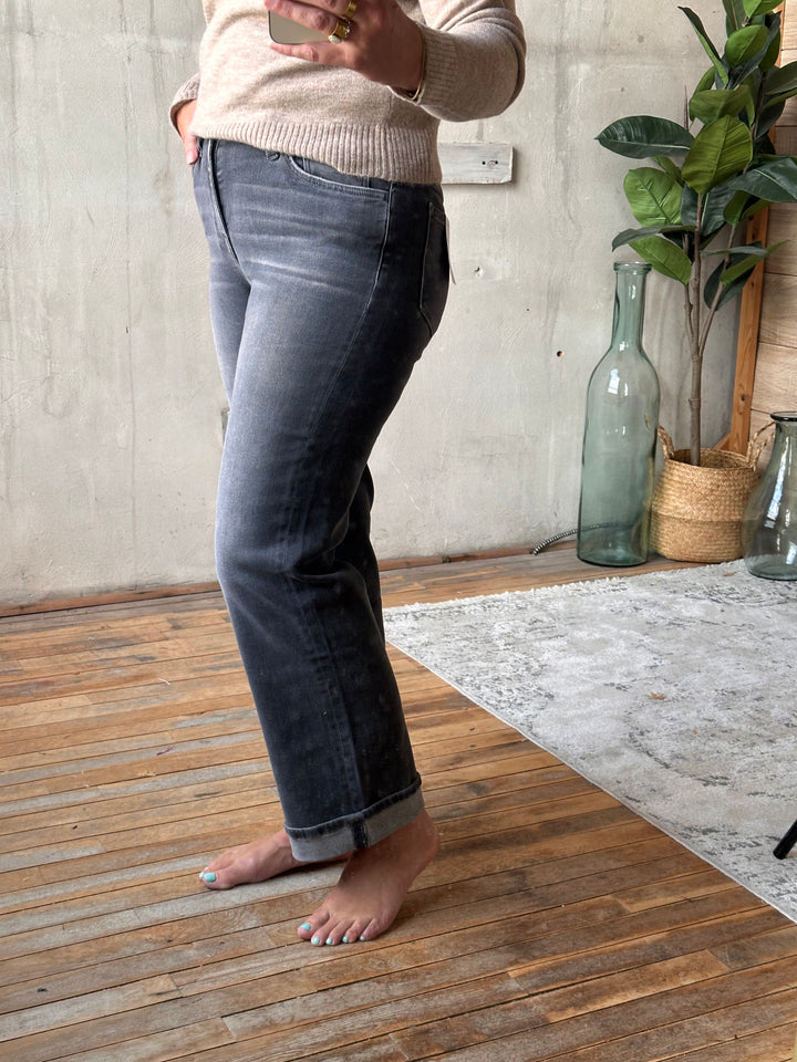 The Aveah Jeans