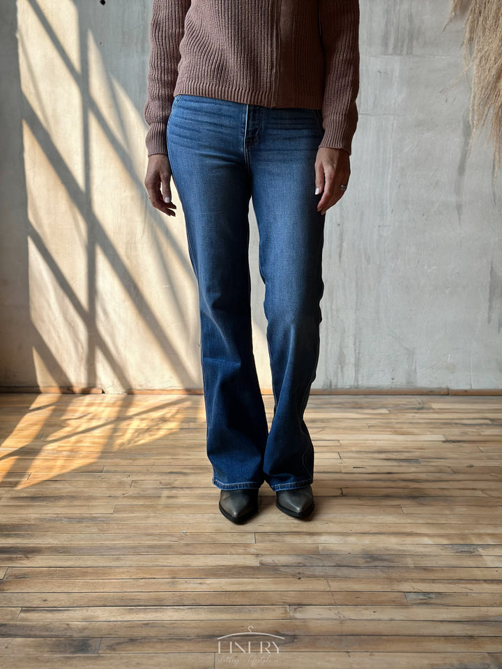 Celia HR Flare Jeans