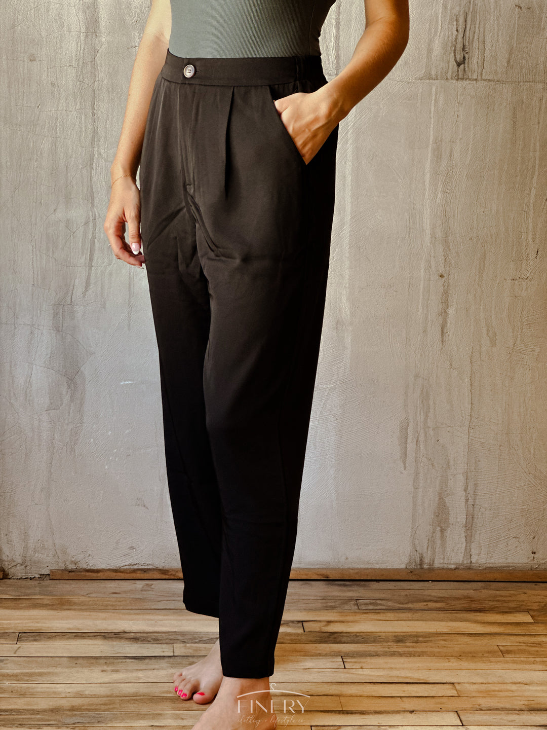 Roxi Tapered Pants