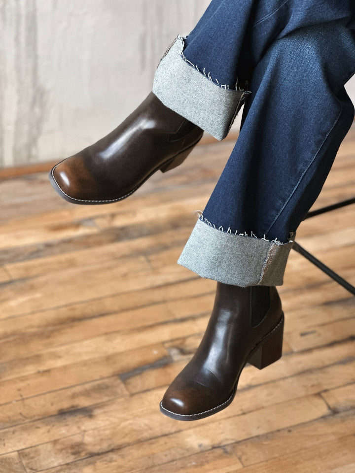 Dakota – Heeled Chelsea Booties