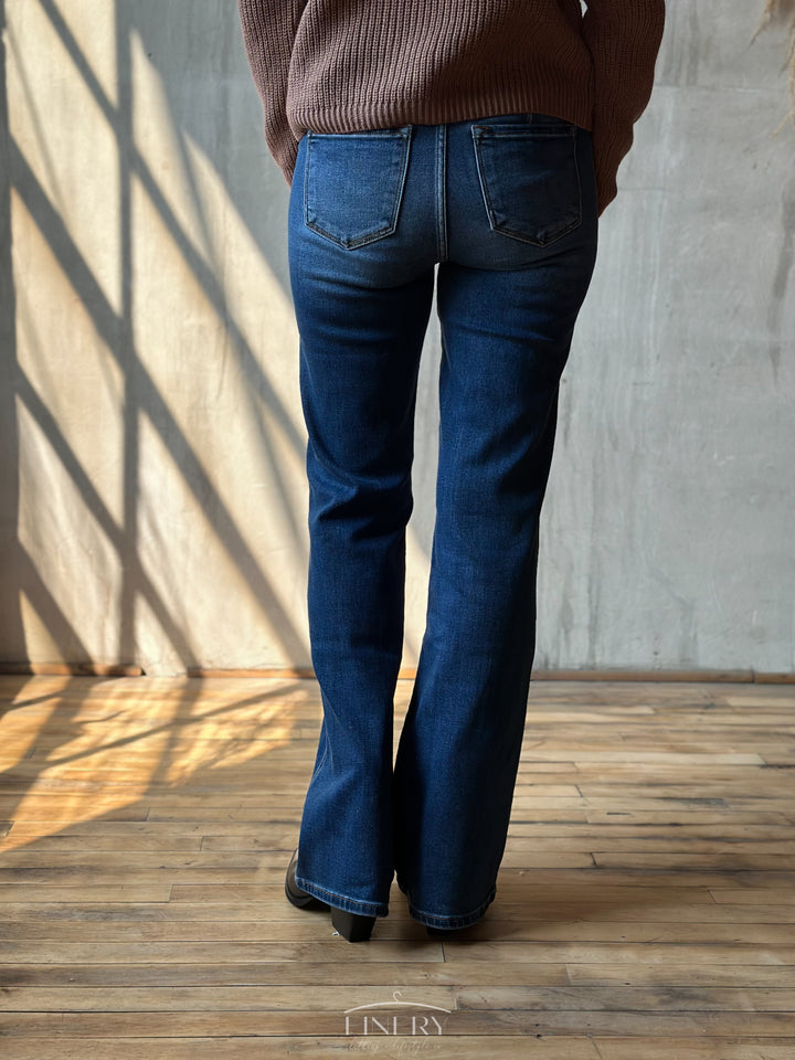 Celia HR Flare Jeans