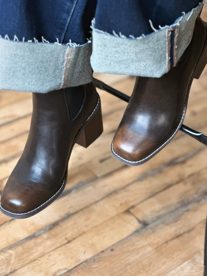 Dakota – Heeled Chelsea Booties
