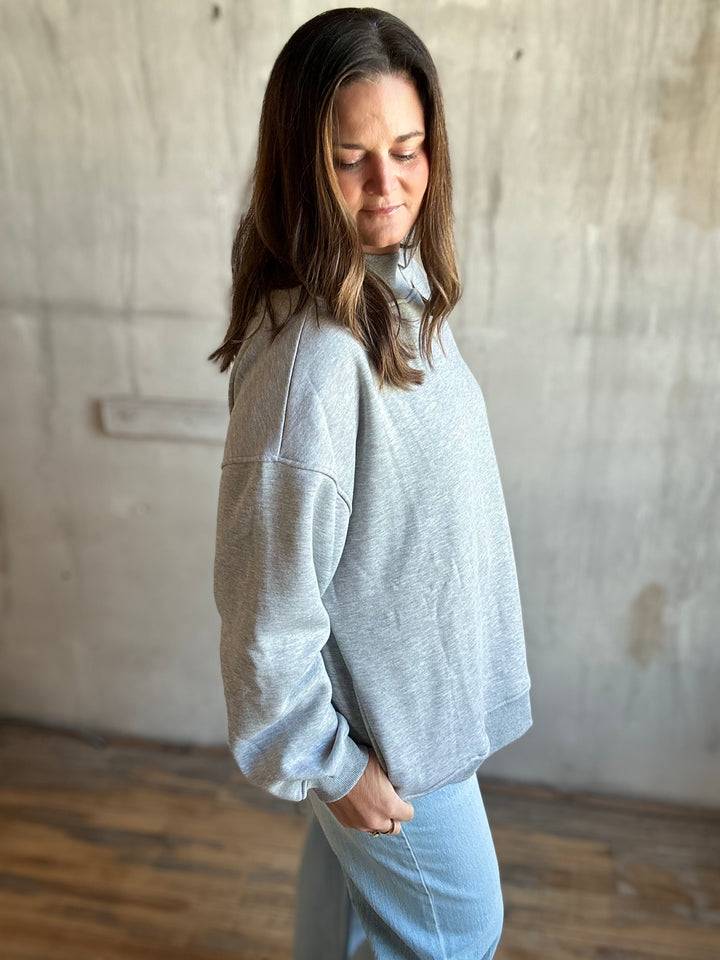 The Zoya Mockneck Top