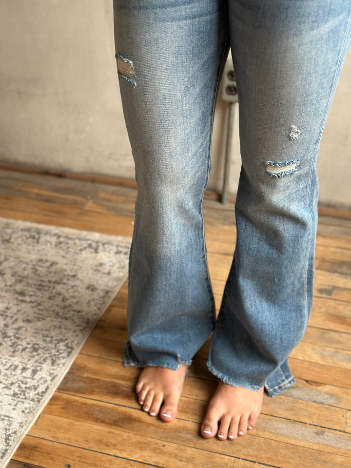 The Asa Mid-Rise Jeans