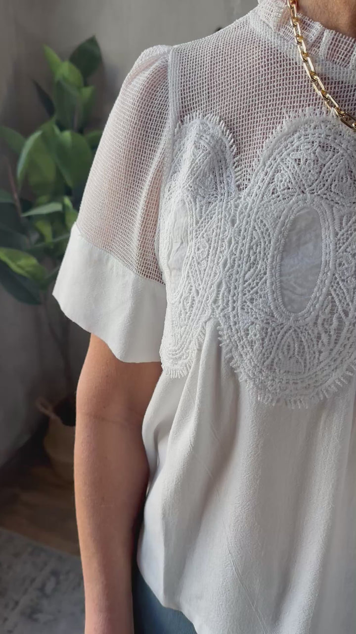 The Delicate Linen Blouse