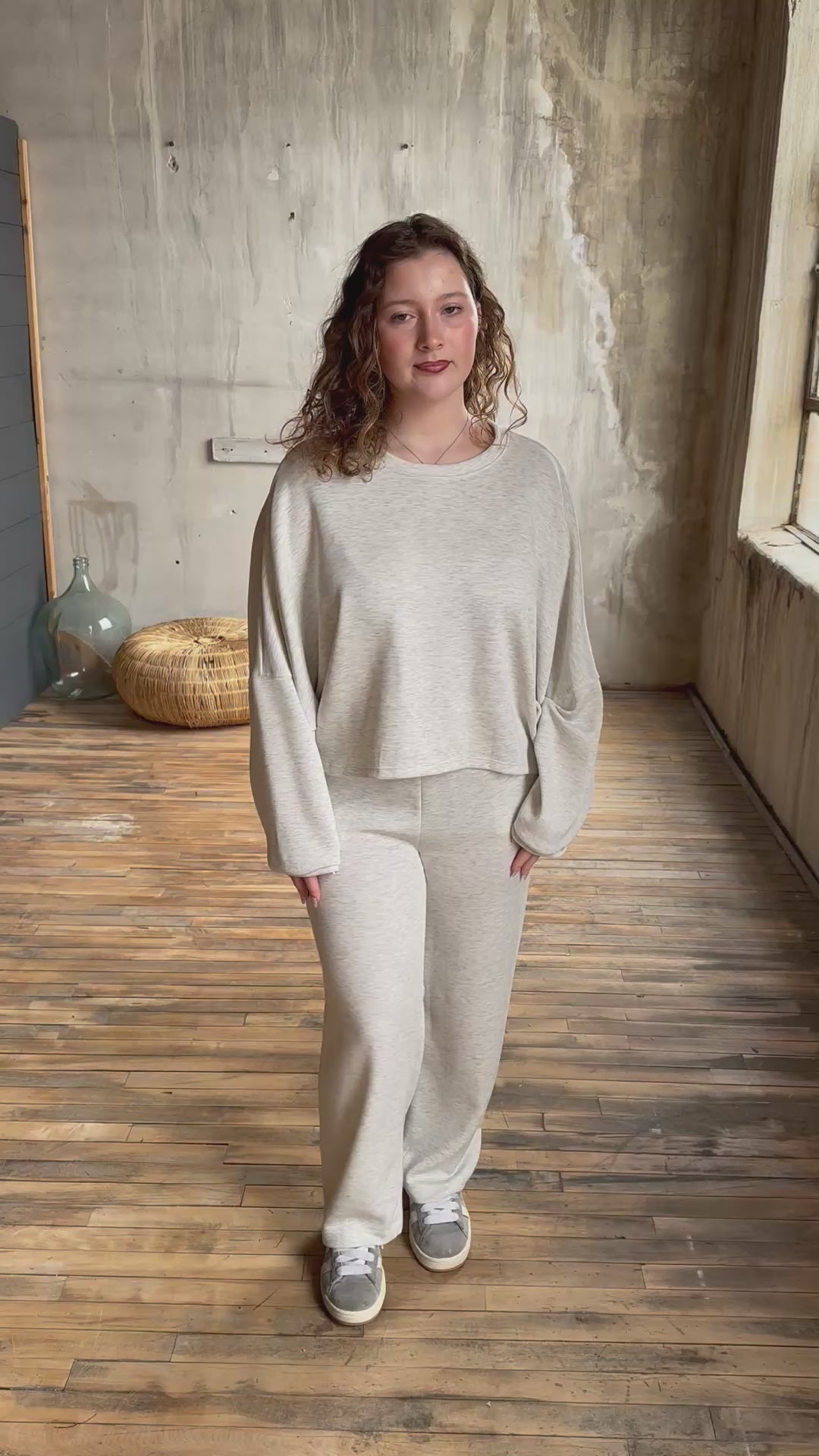 The Ash Ease Top