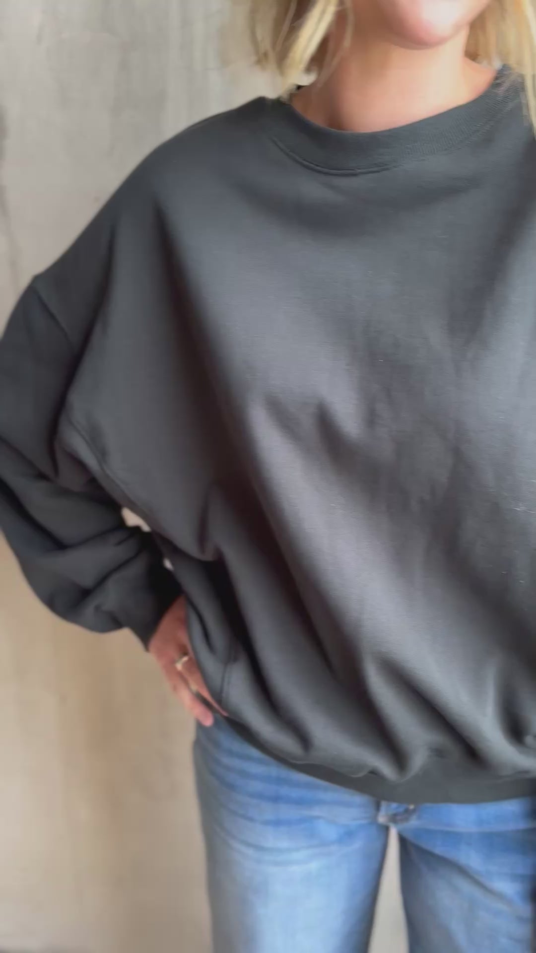 Dani Sweatshirt