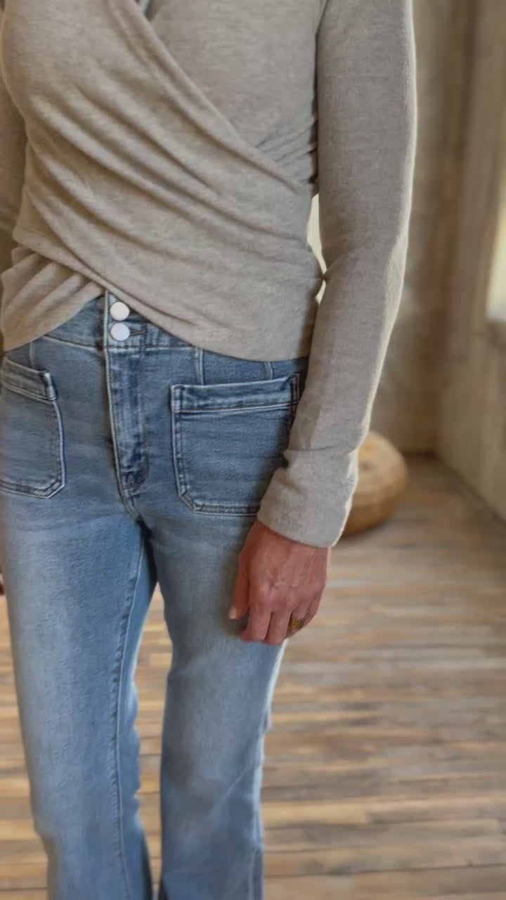 Noa Flare Jeans