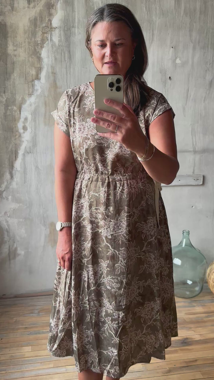 Gwen Floral Midi Dress
