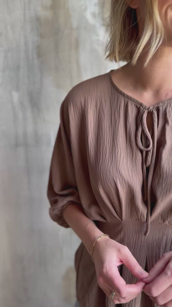Chloe Flowy Top